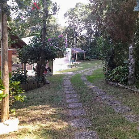 Chacara Recanto Vale Do Luar Piraquara Εξωτερικό φωτογραφία
